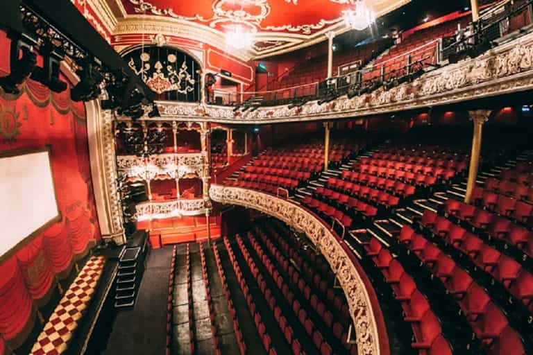 It’s official! The Olympia Panto will return this Christmas