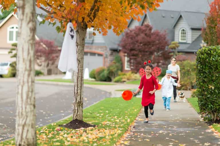 Check those treats: Dublin mam finds tiny wires in kid’s trick-or-treating sweets