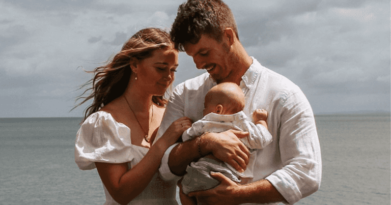 Man becomes Tinder date’s birthing partner after just 3 in-person dates