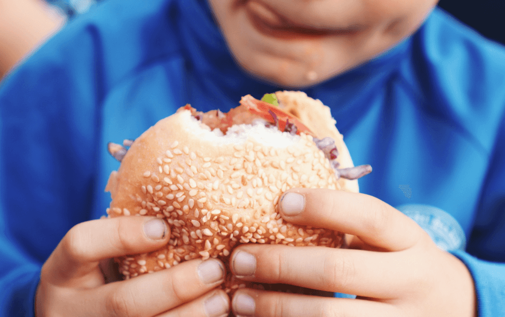 Confession: “I give my daughter’s vegan friend dairy and meat during sleepovers”