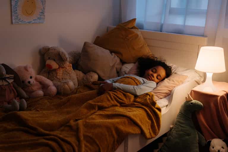5 expert tips to get your child back into a sleep routine before school starts
