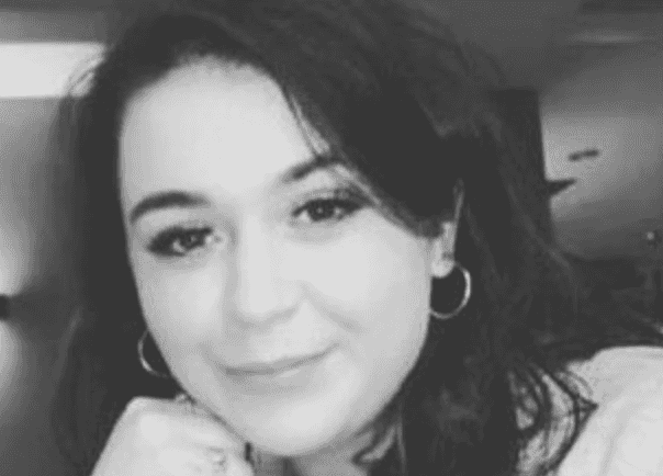 Tributes pour in for 22-year-old woman killed in Mayo crash