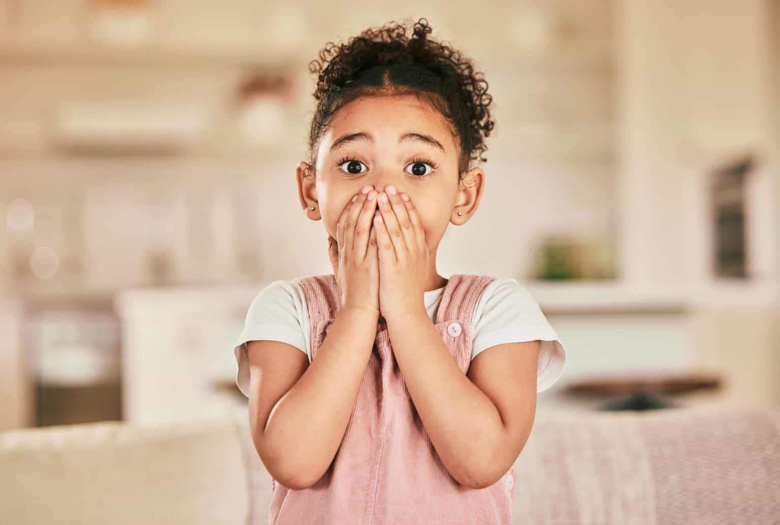 Expert explains why toddlers sometimes ‘stop talking’ when a new baby arrives