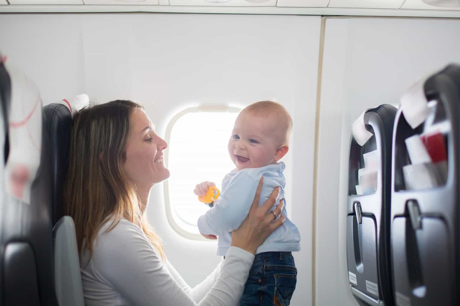 ‘Someone screamed at us’ – Mum slated for skipping an airport queue with her baby