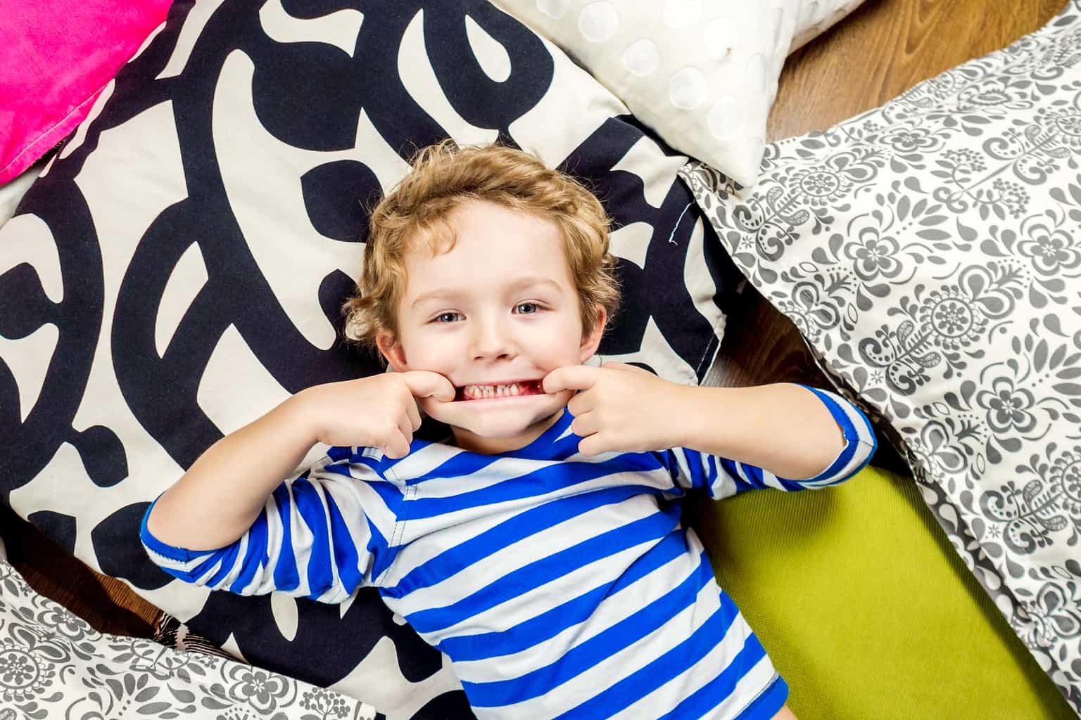 Why do kids chew on their shirt collars? Here’s how to put a stop to it