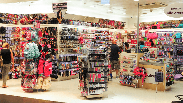 Major high street chain announce mass closures