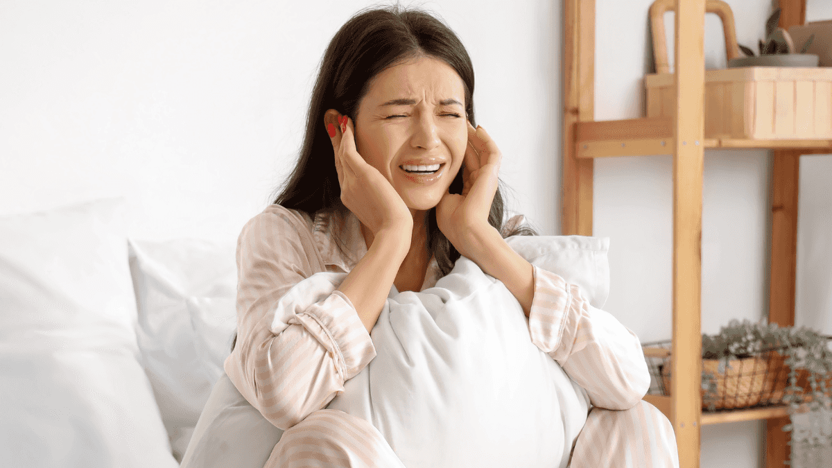 Here’s what hearing a ‘heartbeat’ in your ears at night could mean for your health