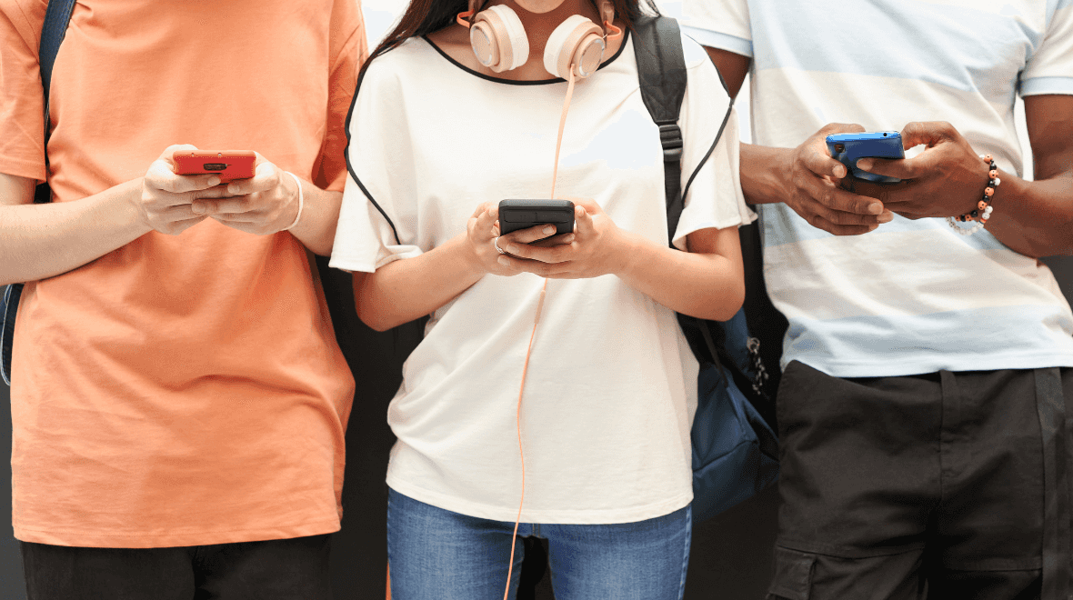 Government set to confirm plans for under-16s social media ban