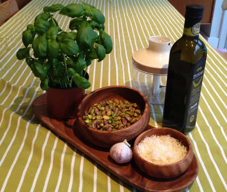 Family-friendly mid-term recipes from our guest blogger: Pistachio basil pesto Family-friendly mid-term recipes from our guest blogger: Pistachio basil pesto