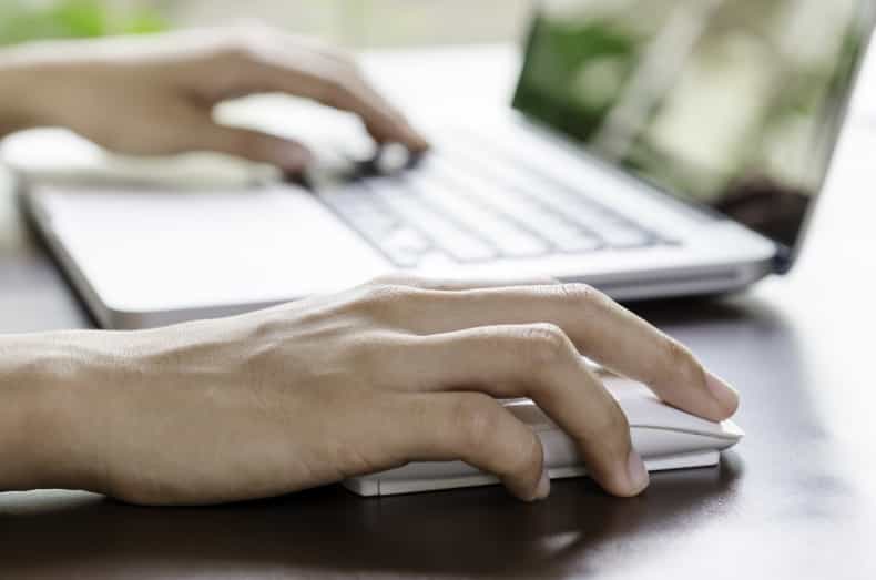Judge grants permission for divorce papers to be served through Facebook
