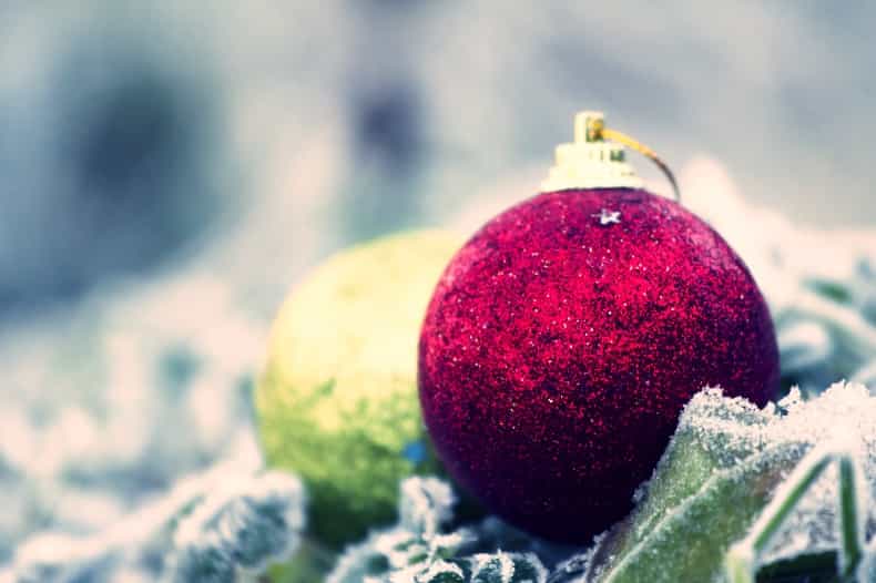 10 Awesome DIY Outdoor Decoration Ideas This Christmas