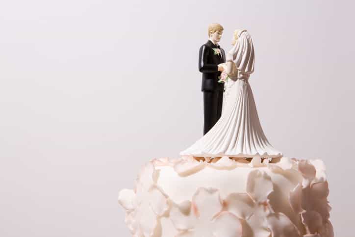 Bride furious as wedding guest asks for gift back months later
