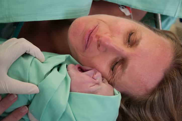 Mums who breastfeed after C-section are less likely to experience pain Mums who breastfeed after C-section are less likely to experience pain