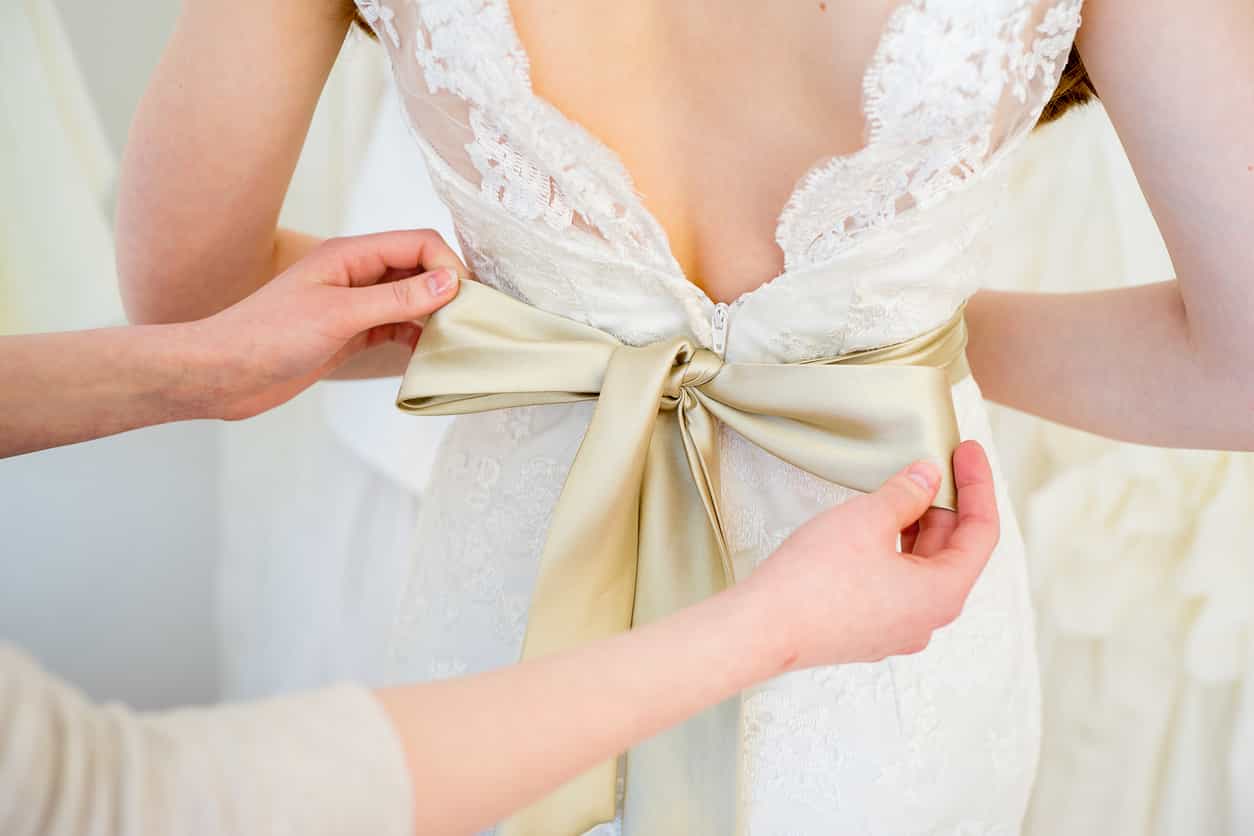 This woman blew up her wedding dress to celebrate her divorce and went viral