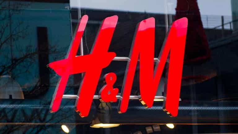 H&M is going to make their clothes sizes bigger and everyone is thrilled H&M is going to make their clothes sizes bigger and everyone is thrilled