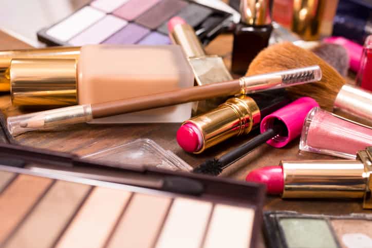This is the one trick you need to remove foundation stains from clothes This is the one trick you need to remove foundation stains from clothes