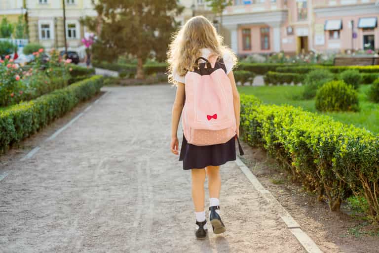 12-year-old girl removed from school because her “hips are too wide” for uniform 12-year-old girl removed from school because her “hips are too wide” for uniform