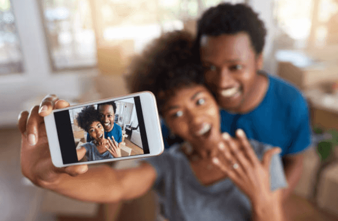 The reason why men get down on one knee to propose is both weird and sweet