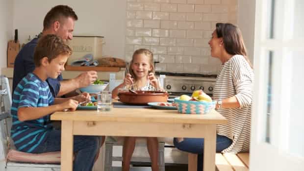 The very simple dinner-time trick that’ll change your whole eating routine