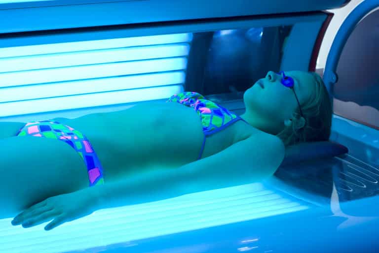 New report presents first data on sunbed use in children under 18 years of age New report presents first data on sunbed use in children under 18 years of age
