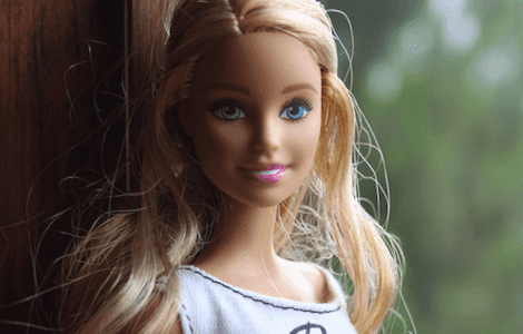 We love this mum’s very simple hack for fixing tangled Barbie hair We love this mum’s very simple hack for fixing tangled Barbie hair