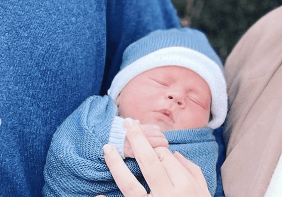 We a cutie! Princess Eugenie shares first picture of her baby boy – AND reveals his name We a cutie! Princess Eugenie shares first picture of her baby boy – AND reveals his name