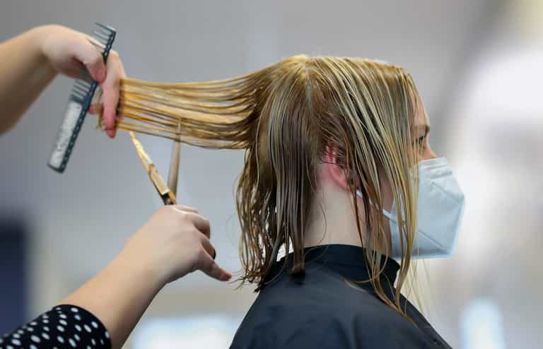 Hairdressers welcome reopening announcement Hairdressers welcome reopening announcement