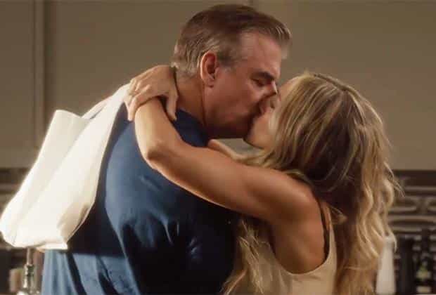 Chris Noth defends Carrie for not calling 911 in *THAT* scene Chris Noth defends Carrie for not calling 911 in *THAT* scene