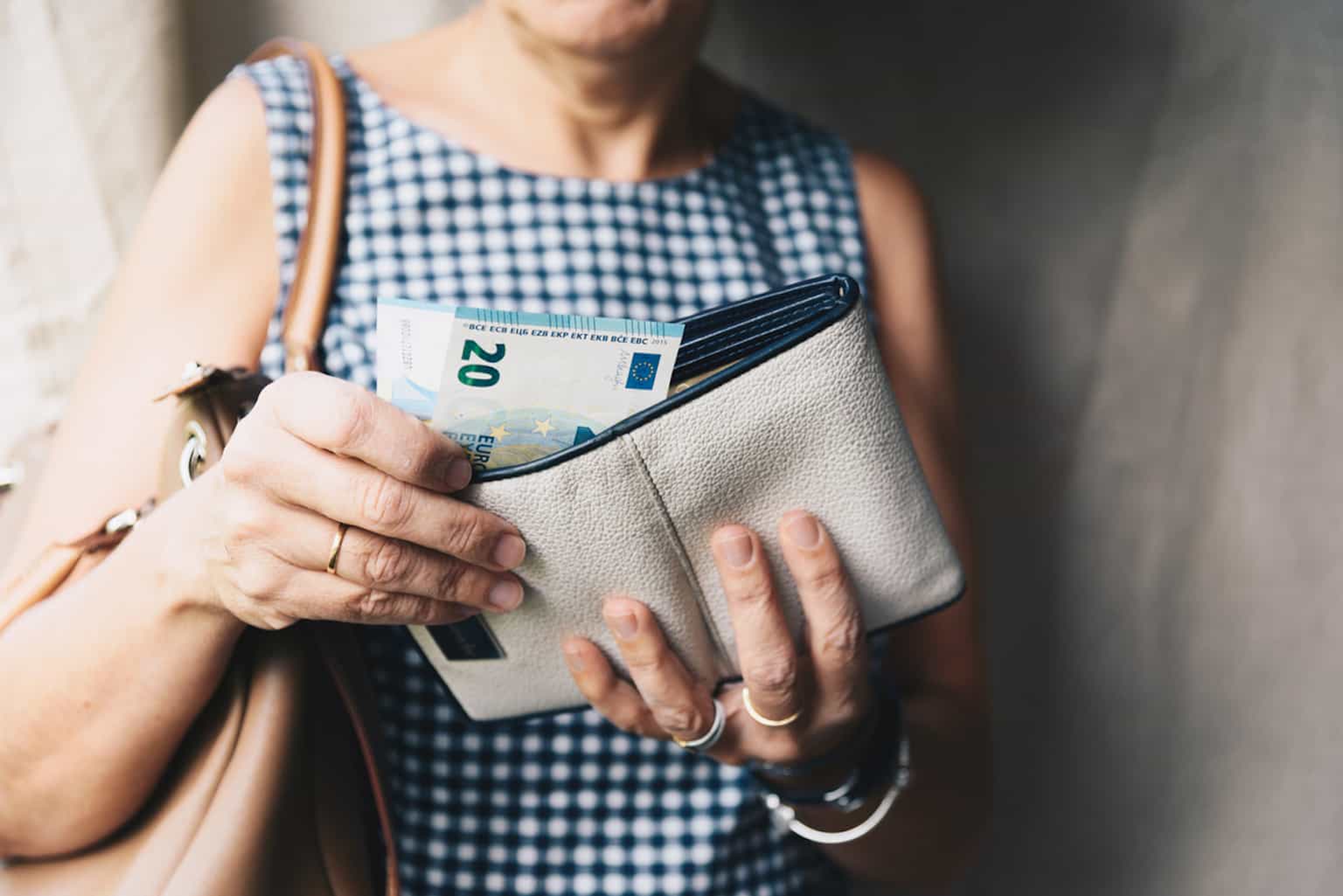 Parents will receive their child benefit bonus earlier than expected