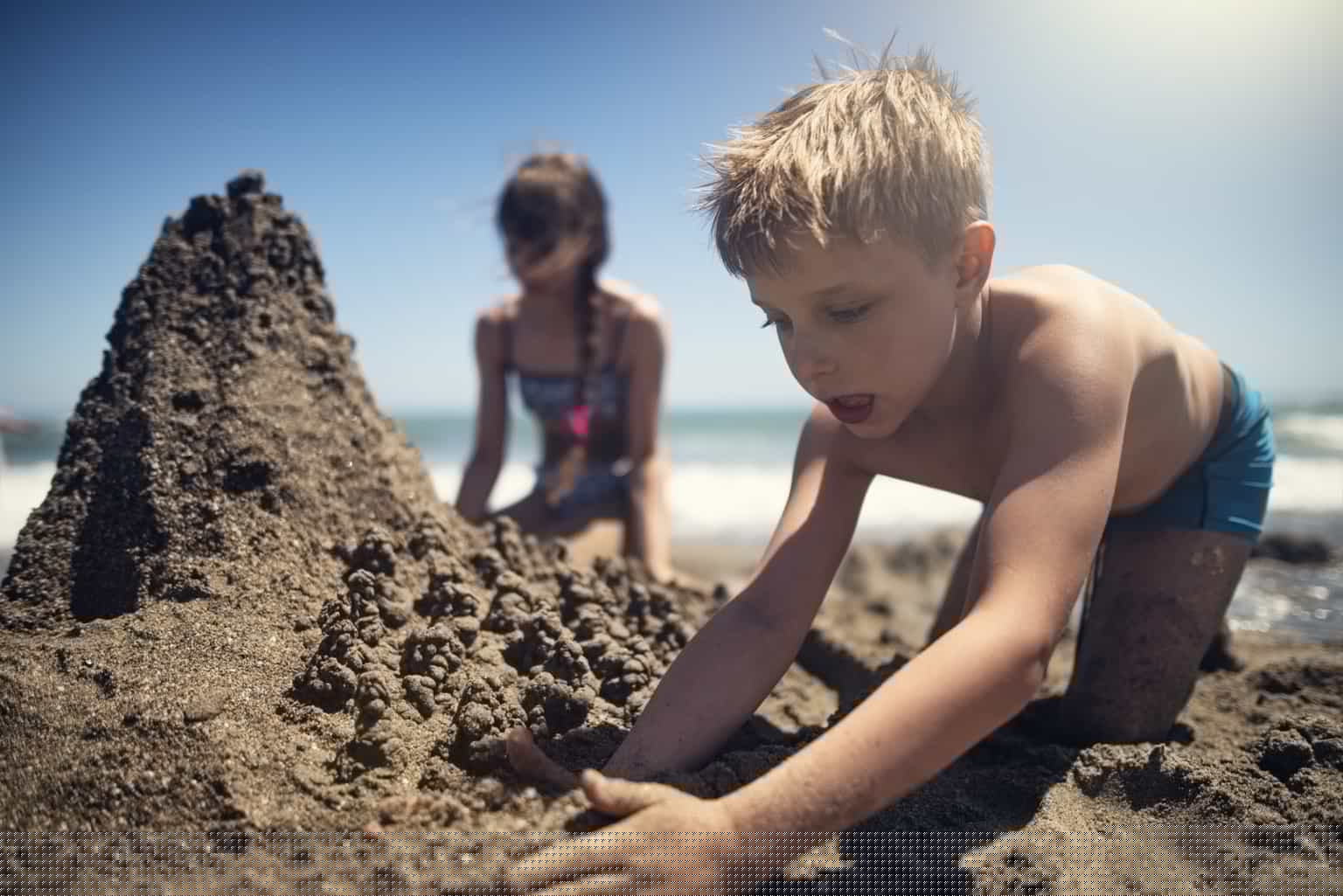 Optician explains what to do when sand gets in your kid’s eyes to avoid damage