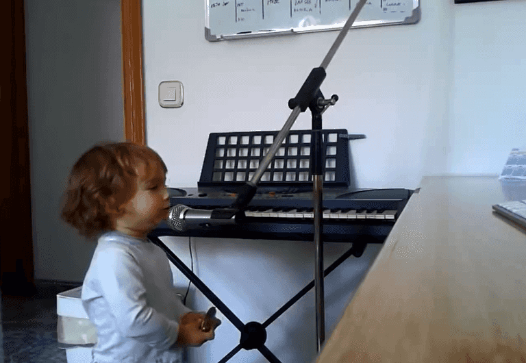 WATCH: This tiny blues singer has no words but some serious soul
