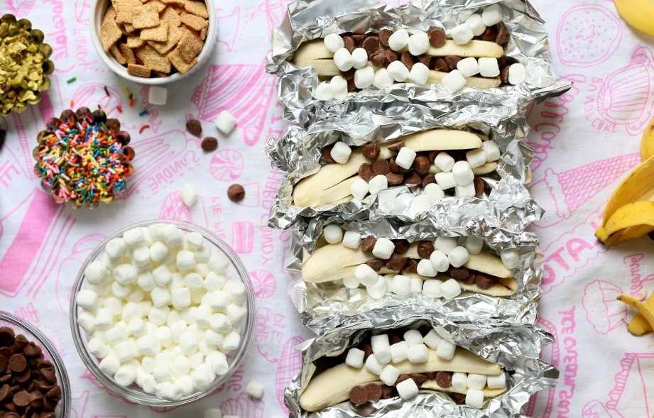 Barbecue Dessert: 5 Minute Rocky Road Banana Treats (Less Than 200 Calories)