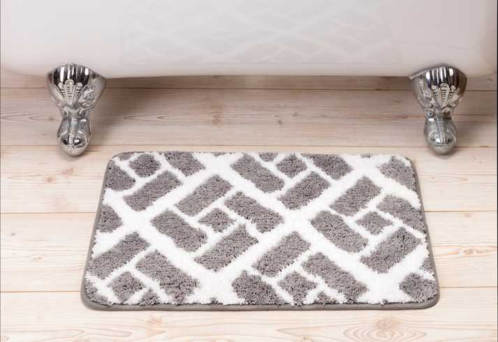 Here’s how often you should wash your bathmat