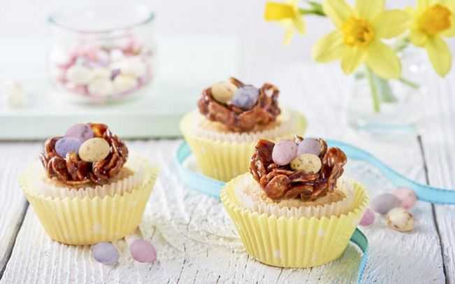 Calling all bakers! You need to make these delicious Easter nest cupcakes