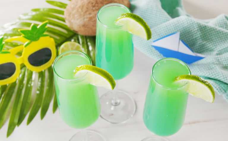Mermaid Mimosa is the summer cocktail you’ll want to gather the girls for