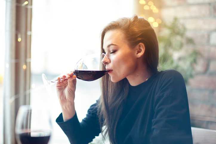 Irish women are the fourth heaviest drinkers in the world, study finds