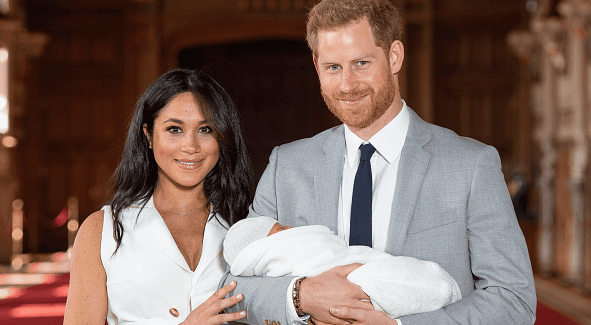 The palace has just released an ADORABLE new photo of Meghan and Archie