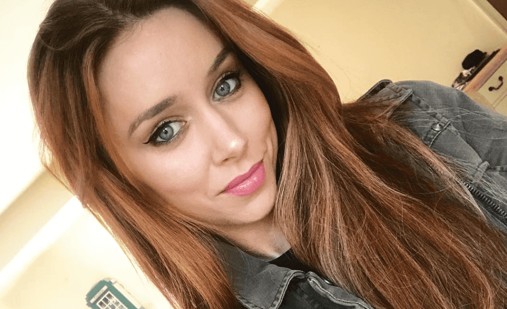 Una Healy shares snap of her new home almost a year after splitting from Ben Foden