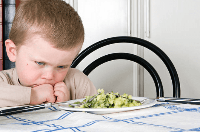 Have a picky eater? You should stop pressuring them to try new foods