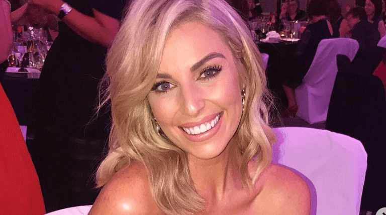 Pippa O’Connor just wore the most BEAUTIFUL ruffled shirt, but it’s pretty pricey
