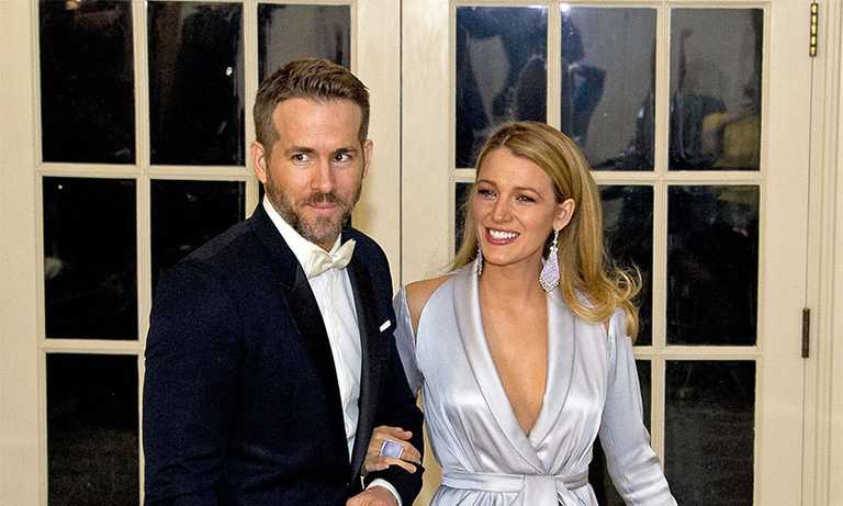 Ryan Reynolds announces the sex of his third child by sharing the sweetest snap