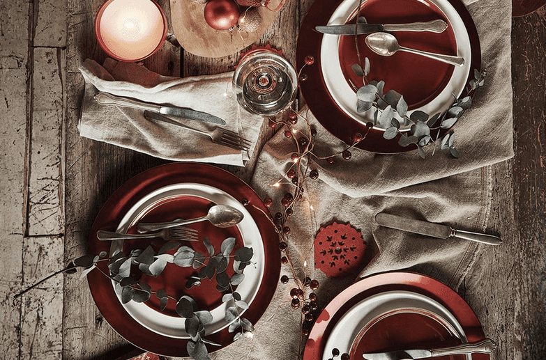 3 really festive ways to set your Christmas Day dinner table (all thanks to Penneys!)