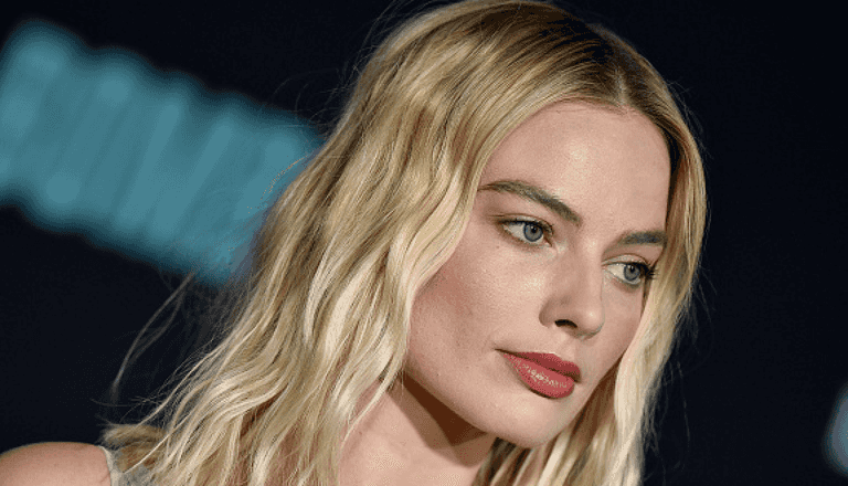 Margot Robbie’s €150 Mango coat is a timeless piece and my wardrobe must have it