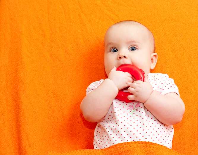 Time for their first toothbrush! 5 signs your little one is teething