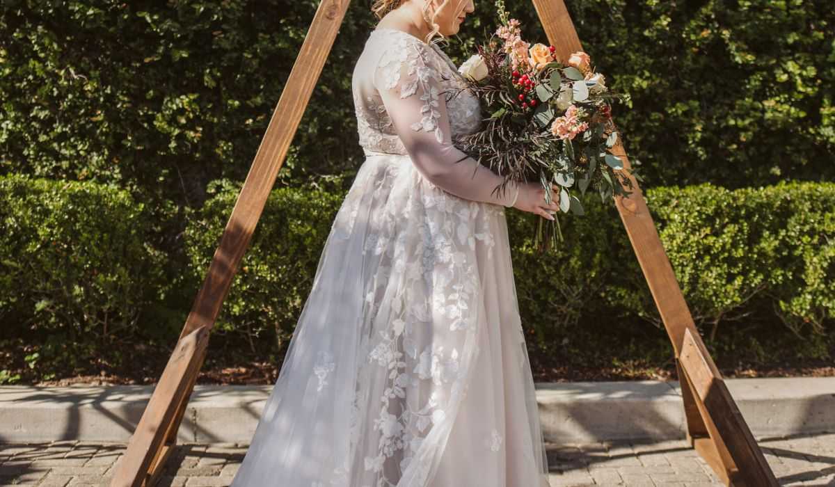 Size-inclusive mannequin ‘fat-shamed’ in British bridal shop