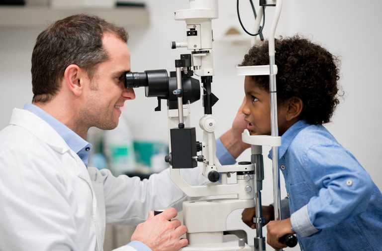 Five signs that indicate your child may need glasses