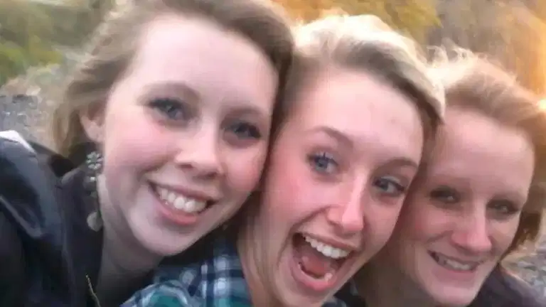 Heartbreaking selfie taken just moments before three friends tragically died