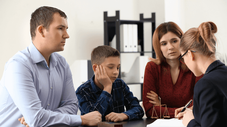 Expert explains how parents can effectively help their children cope with divorce