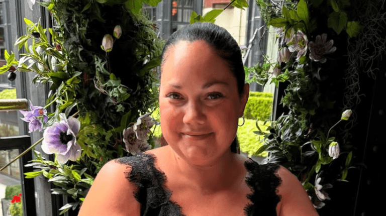 Grace Mongey says this nursing top is a ‘dream for feeding in public’