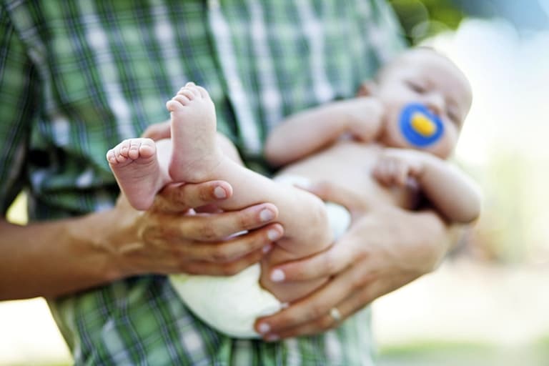Good news for families: Dads in line for two weeks paid paternity leave Good news for families: Dads in line for two weeks paid paternity leave